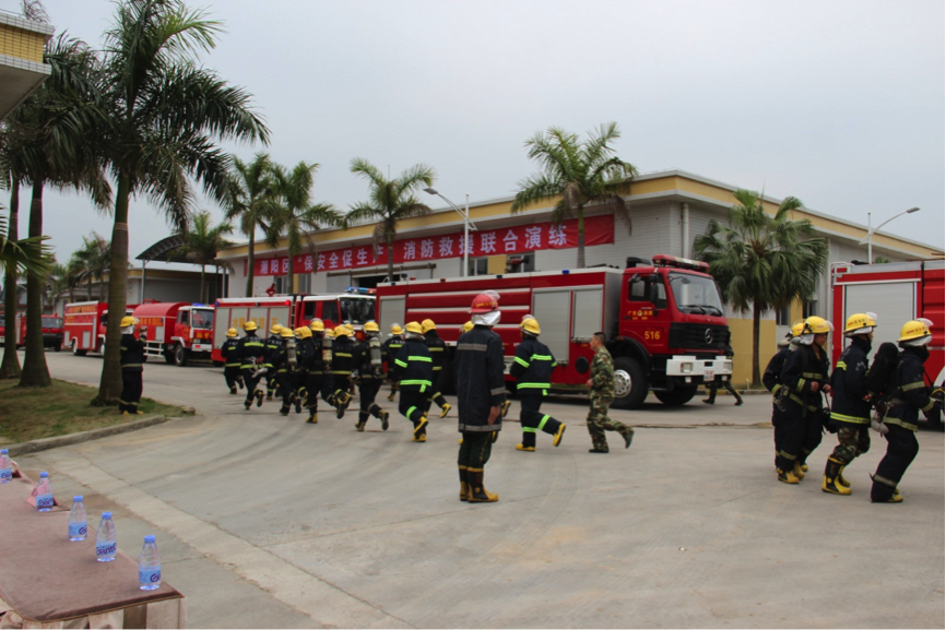 汕头市潮阳区消防大队灭火救援演习在广东金叶顺利举行